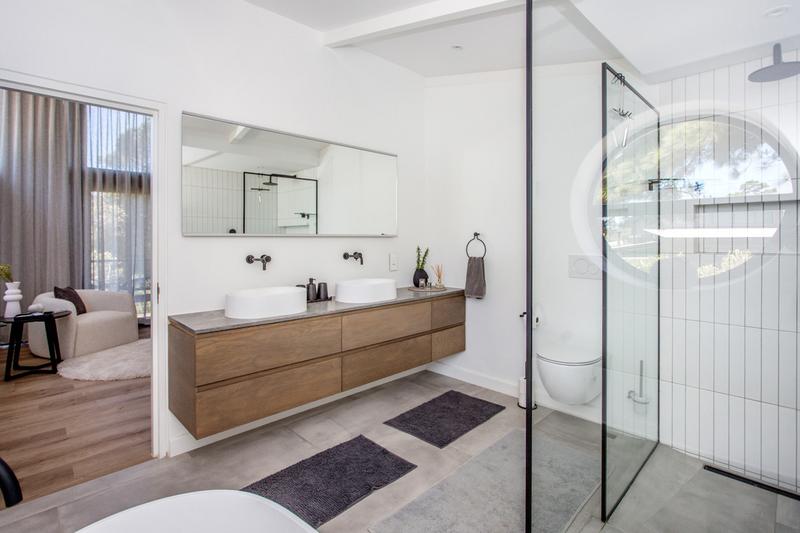 2 Bedroom Property for Sale in Hout Bay Western Cape